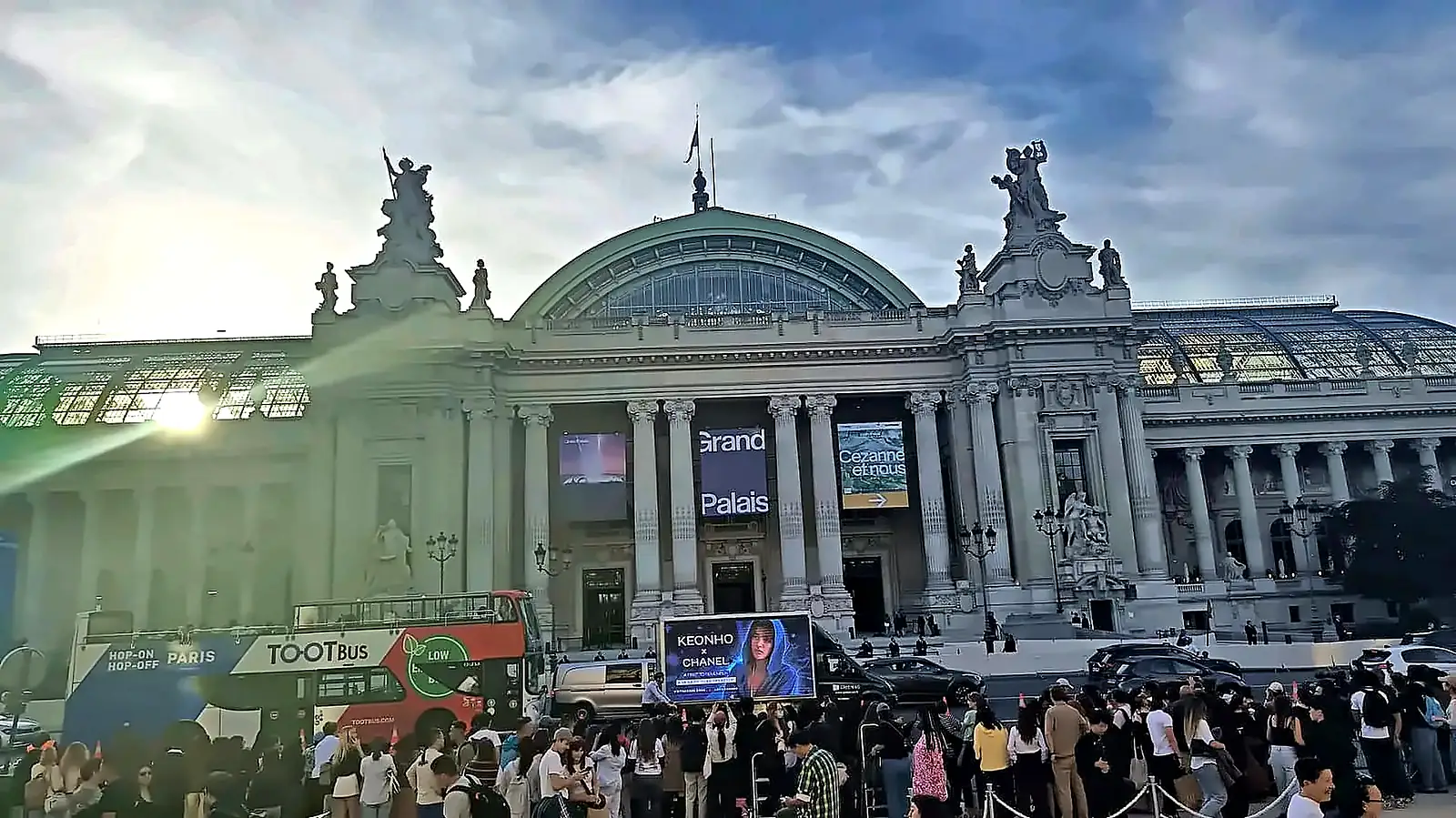 Camion LED Green Ad · Grand Palais · Paris Fashion Week